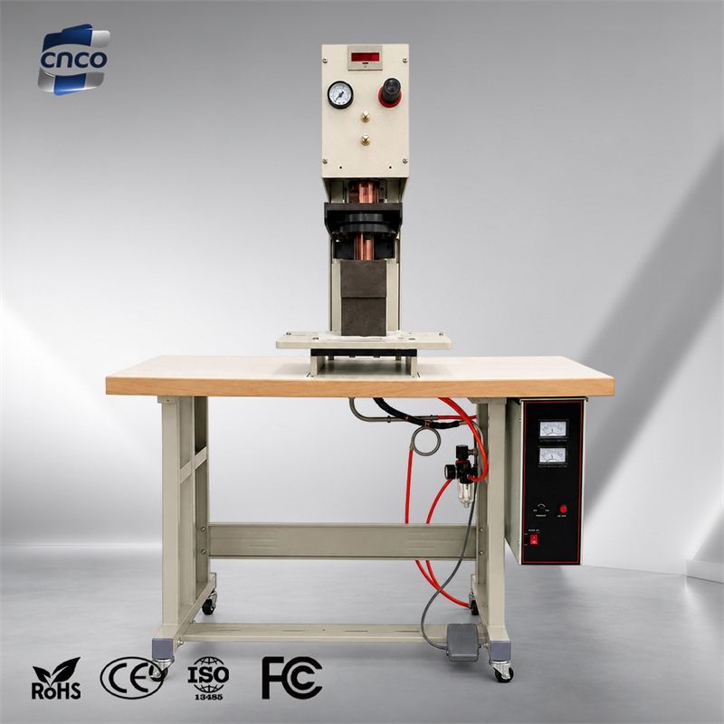 Precise Dual Die Ultrasonic Punching Machine With Copper Transducer Seamless Buttonhole Processing Machinery for Apparel Factory